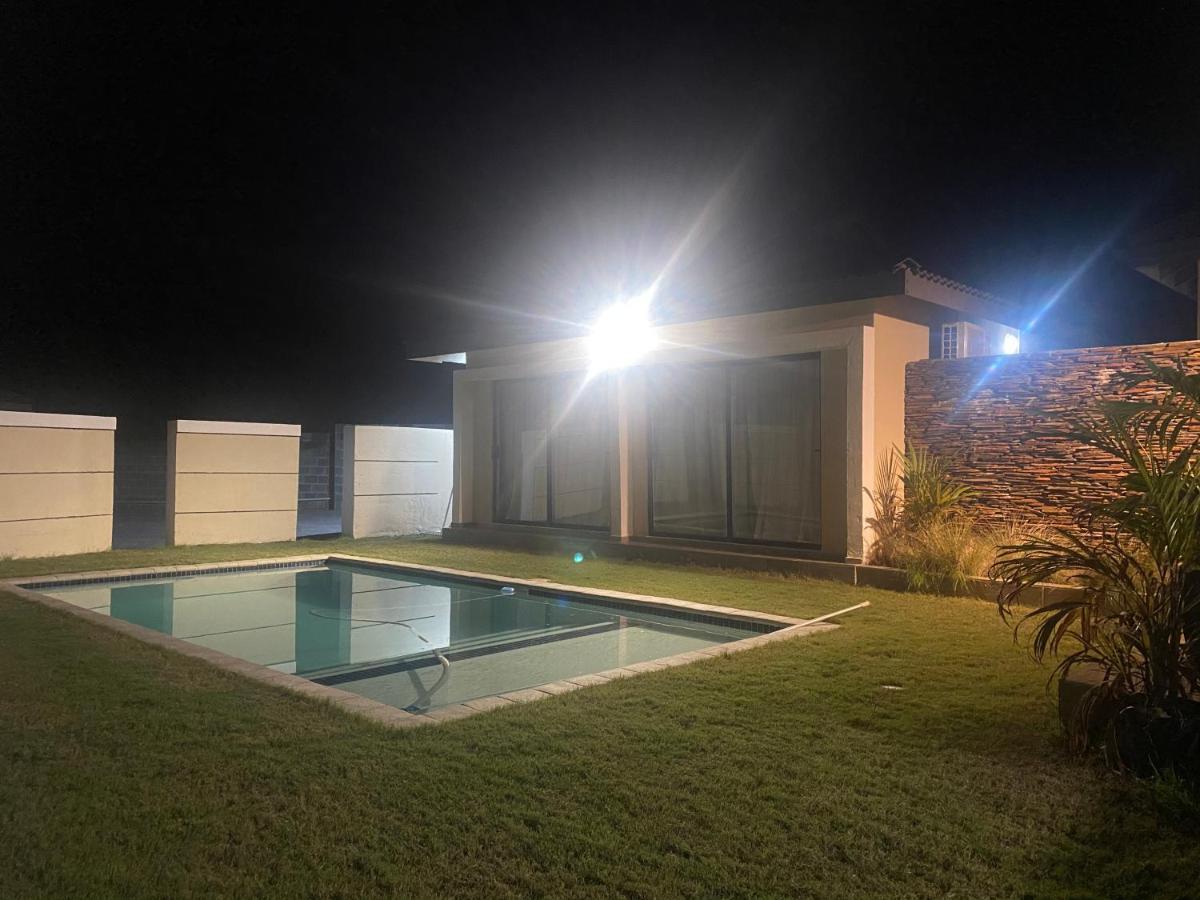 Impongo Royal Lodge Richards Bay Extérieur photo