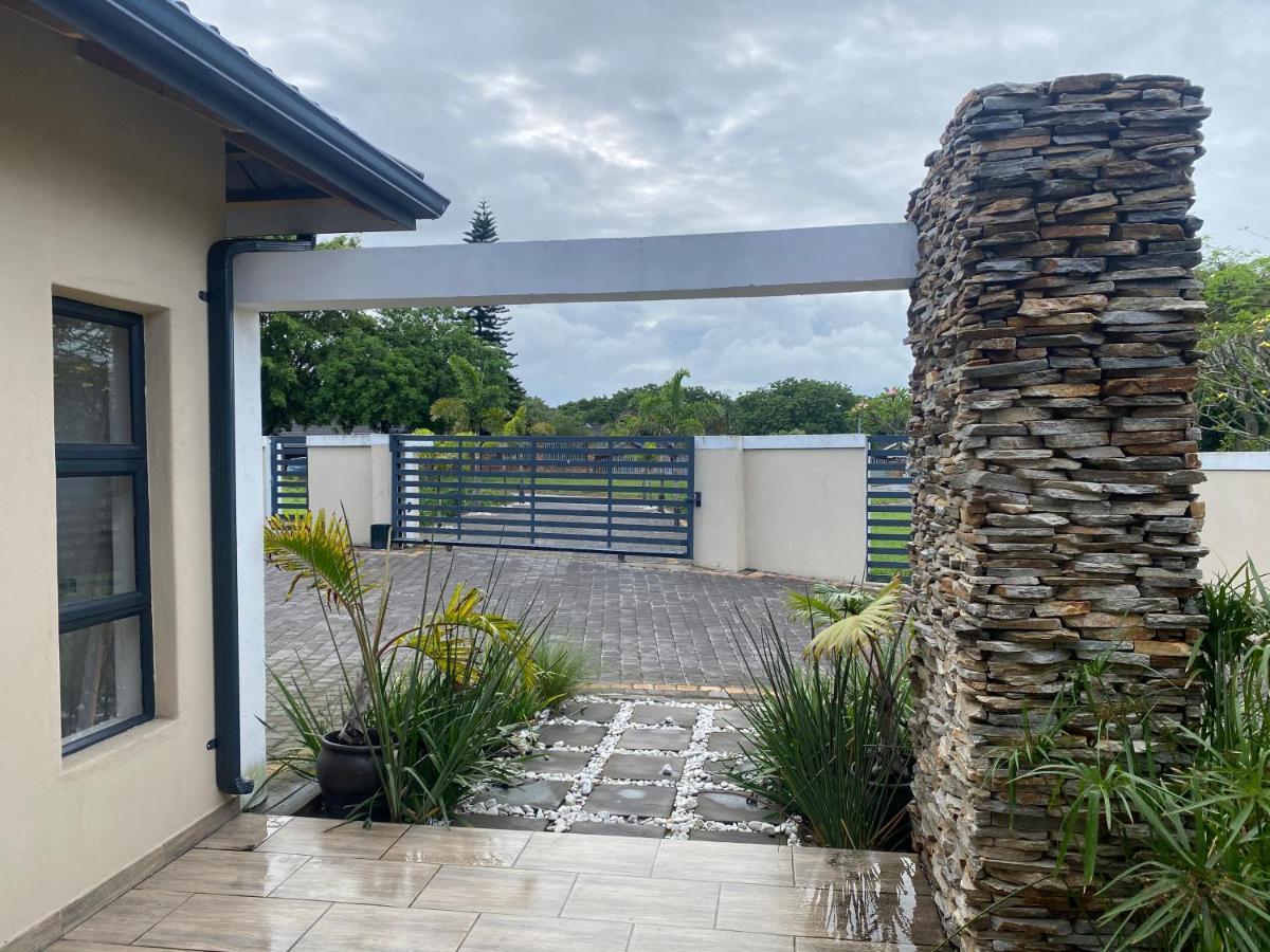 Impongo Royal Lodge Richards Bay Extérieur photo