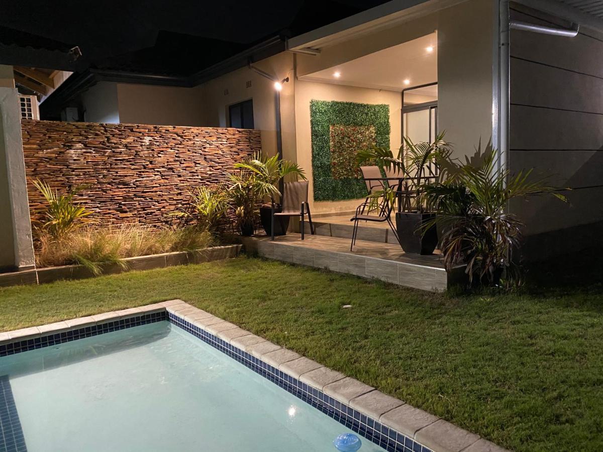 Impongo Royal Lodge Richards Bay Extérieur photo